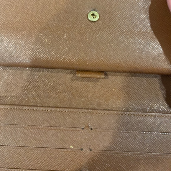 louis vuitton wallet - Picture 3 of 6